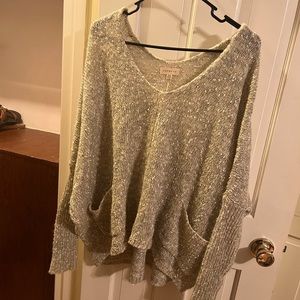 Boutique brand oversized slouchy sweater with pockets
